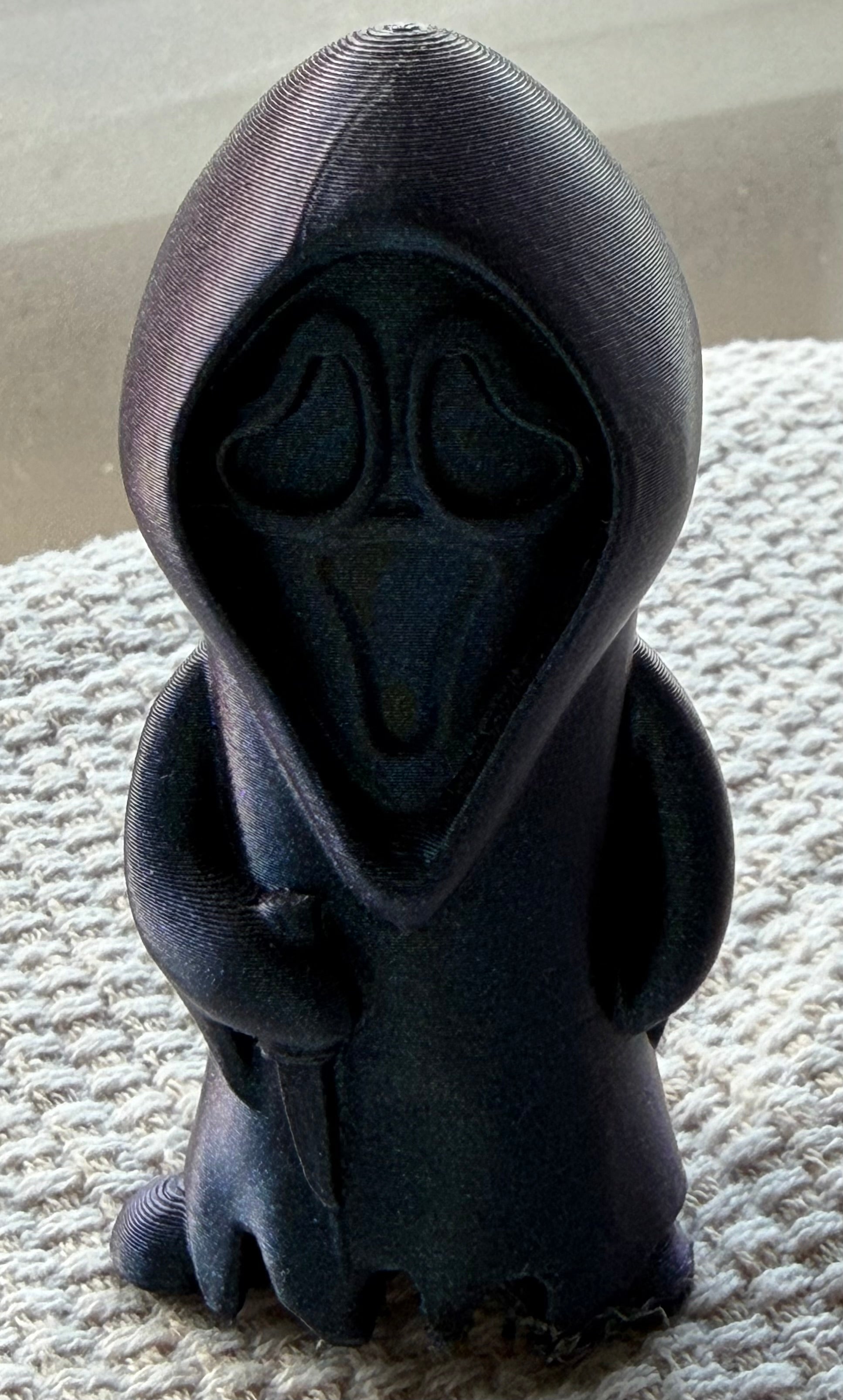 Phantom Facet – Mini Ghost Face Figure