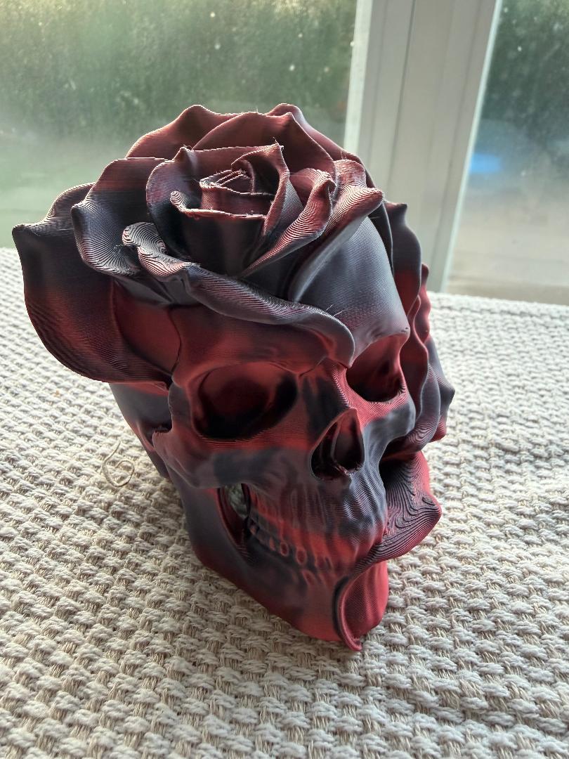 Red & Black Rose Skull Sculpture – 3D Printed Gothic Decor